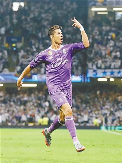 斥巨資引進 斥巨資引進